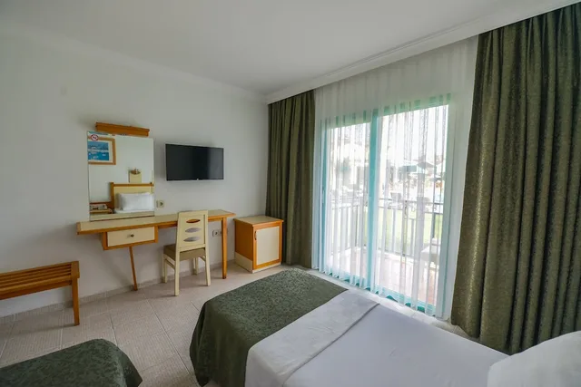 غرفة قياسية بسريرين منفصلين، Rebin Beach Hotel 3/5
