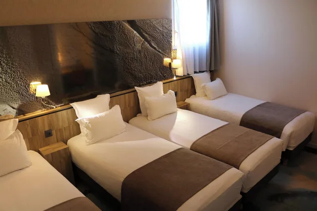 غرفة رباعية، Le Saint Aubert Hotel 1/4