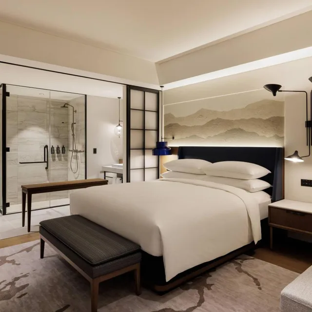 Club, King Bed, Club Lounge Access, Sheraton Kagoshima 2/2