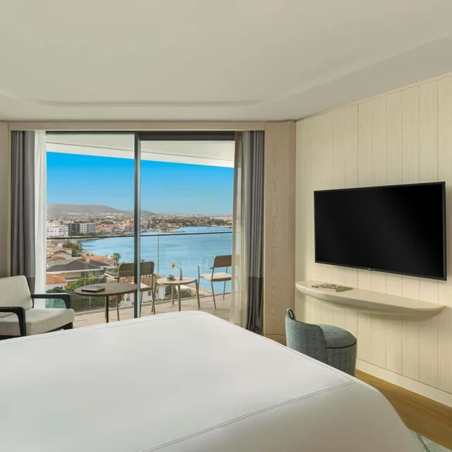 جناح ركني بسرير كينج بإطلالة على البحر، Swissotel Resort and Spa Cesme 1/4