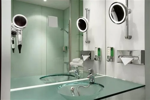 غرفة ثلاثية، Ramada Encore By Wyndham Geneva 1/1