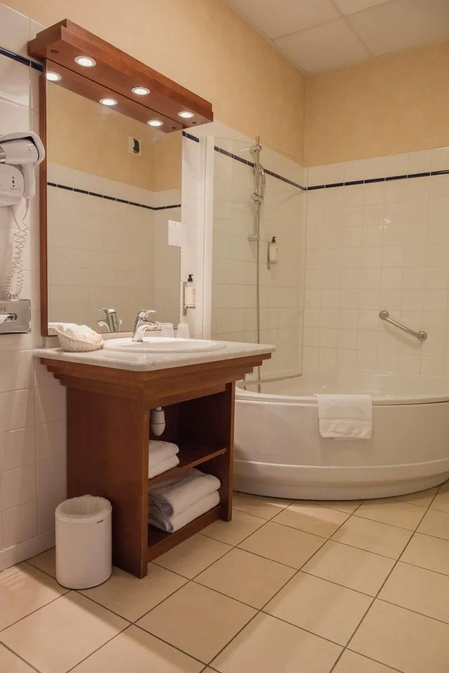 غرفة بسرير كوين، Best Western Hotel Hermitage 8/9