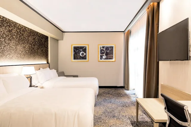 غرفة بريميوم بسريرين كوين في طابق مرتفع، Holiday Inn Rosario 1/5