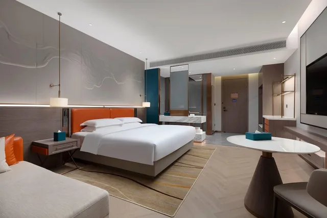 غرفة ديلوكس بسرير كينج، Days Hotel by Wyndham Jingzhou Jinlong 2/3
