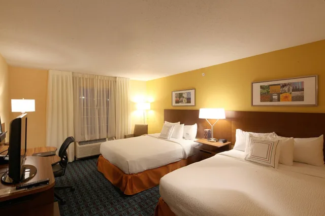 استوديو بسريرين كوين، Fairfield Inn Suites By Marriott Cincinnati Eastgate 5/8