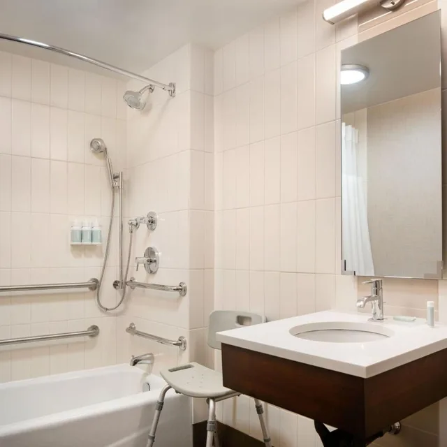 جناح بسرير كينج بغرفة نوم واحدة مع أريكة، Residence Inn by Marriott New York Manhattan/ Midtown Eastside 5/8