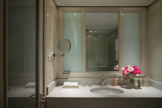 Room, Twin Beds, Chic Wing، Le Jardin Hotel Haute Couture 5/5