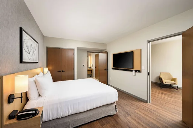جناح بسرير كينج لذوي الإعاقة، Hyatt Place Albany 1/2