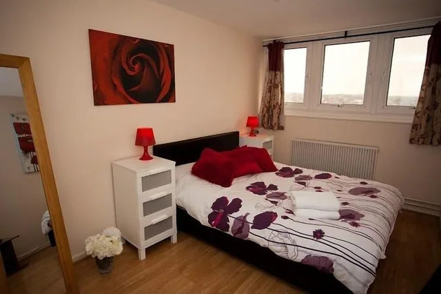 Comfort, Apartment, 2 Double Beds, City View, Kitchen, Victoria Centre Apartments &amp; Annexe 4/10