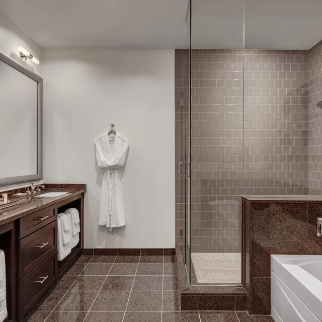 Executive, Suite, ELEMENT HUNTSVILLE 4/4