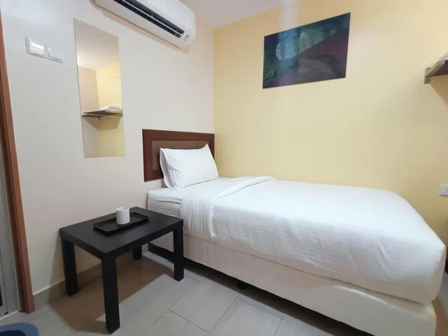 Standard Single Malaysia، Capital O 90897 Island City Hotel 6/10