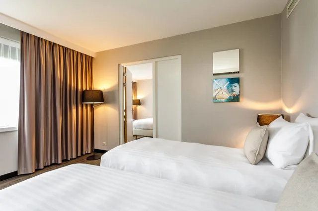 غرفة عائلية بسرير مزدوج، Courtyard By Marriott Amsterdam Airport 3/6