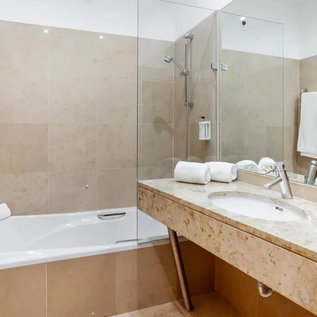 غرفة سوبيريور بسرير مزدوج، B&B HOTEL Cantanhede Coimbra 7/7