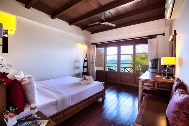 غرفة قياسية، The Lodge 2/2