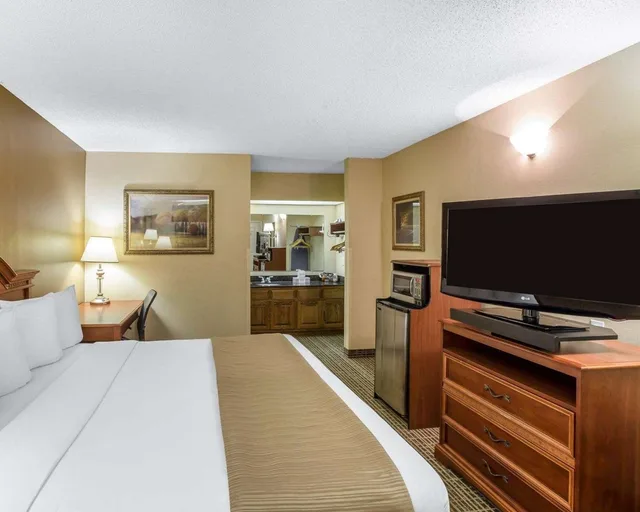 غرفة بسرير كينج، Quality Inn Carrollton Medical Center 1/6