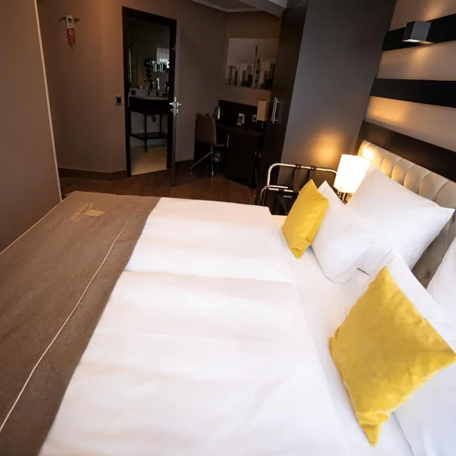 غرفة بسرير كينج، Skyline Hotel 4/10