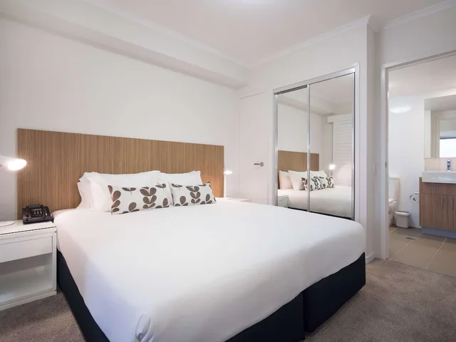 شقة بسرير كينج بغرفة نوم واحدة، Oaks Mackay Rivermarque Hotel 1/2
