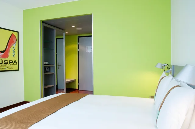 غرفة بسرير كوين لذوي الإعاقة، Holiday Inn Zurich Messe 2/2