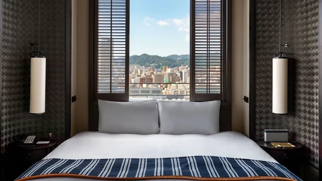 جناح جونيور بسرير كوين، Oriental Hotel 3/8