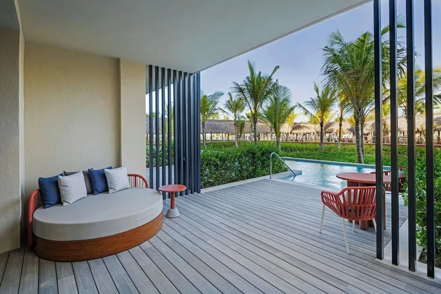 Swim Up, Deluxe, 2 King Beds, Adult Only, W Punta Cana, Adult All-Inclusive 4/7