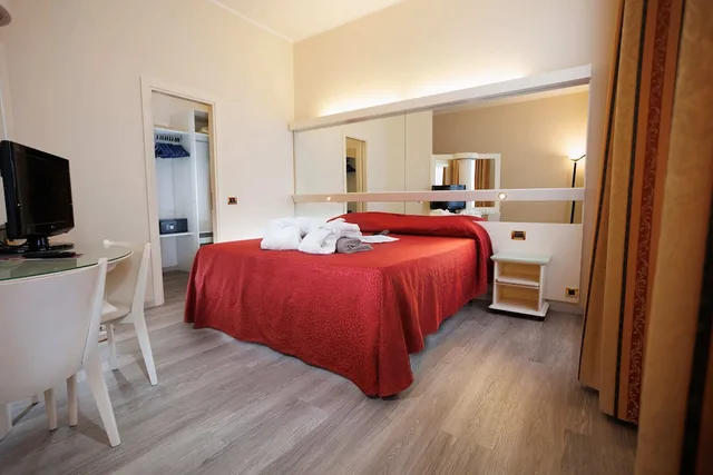 جناح جونيور بسرير كوين، Savoia Thermae Spa 2/10