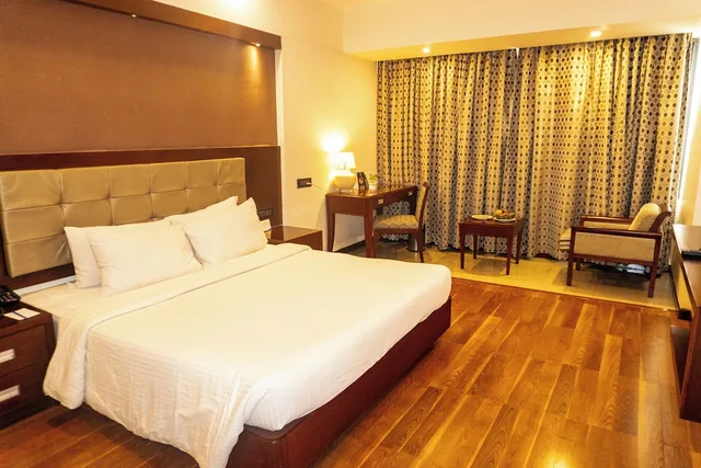 غرفة كلوب بسرير مزدوج، Classic Sarovar Portico 1/3