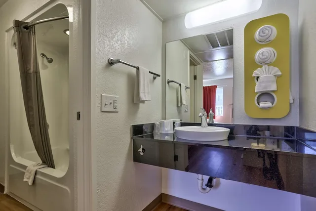 غرفة ديلوكس بسريرين مزدوجين، Motel6 Flagstaff, AZ - Butler 6/6