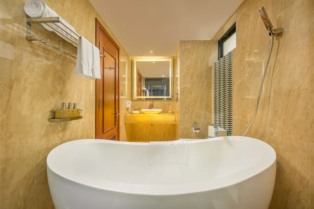 Deluxe, King Bed, Ocean Front, Balcony, Mandila Beach Hotel Danang 6/6
