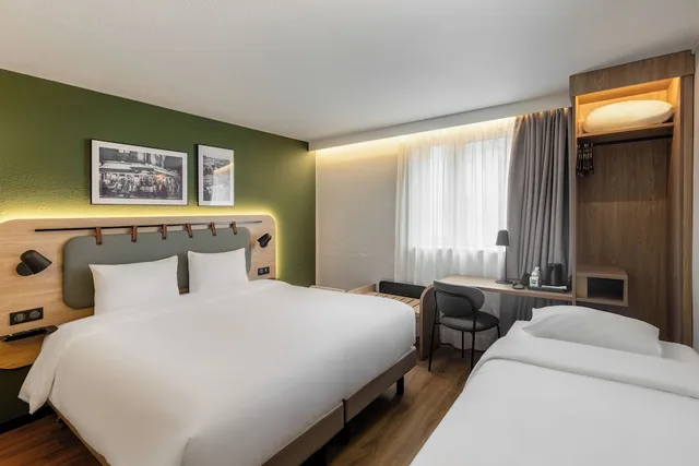 غرفة قياسية بسرير كوين مع أريكة، Campanile Paris Est Pantin 6/10