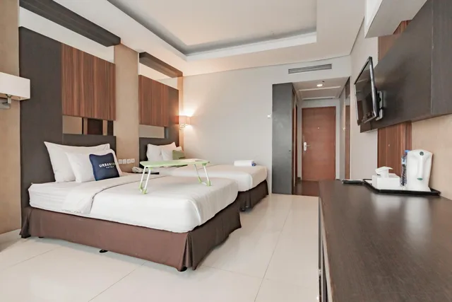 غرفة سوبيريور بسريرين منفصلين، Urbanview Hotel Newton Riau Bandung 1/10
