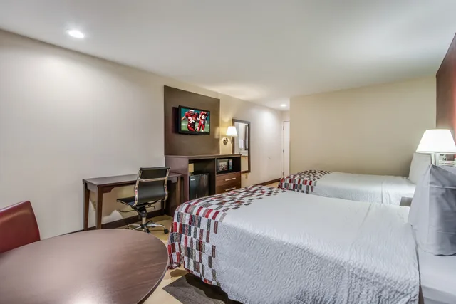 غرفة بسريرين، Red Roof Inn Phoenix North - I-17 at Bell Rd 4/4