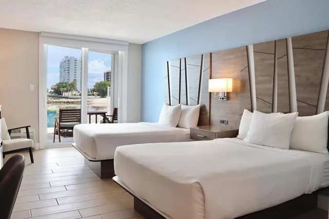 Premier, Double Bed, Water Side، SkyBeach Resort 1/7