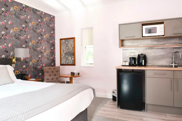 غرفة بسرير مزدوج، Cricklade House Hotel, Sure Hotel Collection by Best Western 2/2
