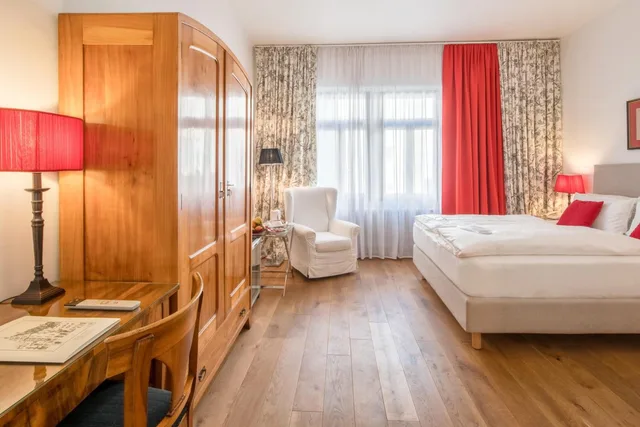 غرفة ديلوكس بسرير كوين، Hotel Deutscher Kaiser 1/4