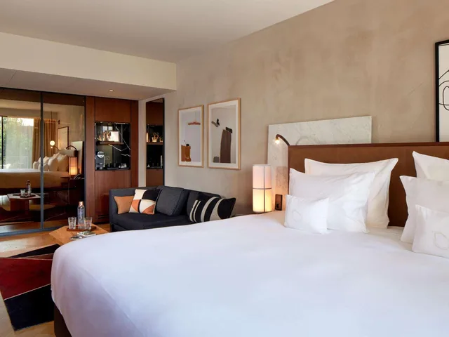 غرفة تنفيذية بسرير كينج بشرفة، L Esquisse Hotel & Spa Colmar - MGallery Collection 2/10