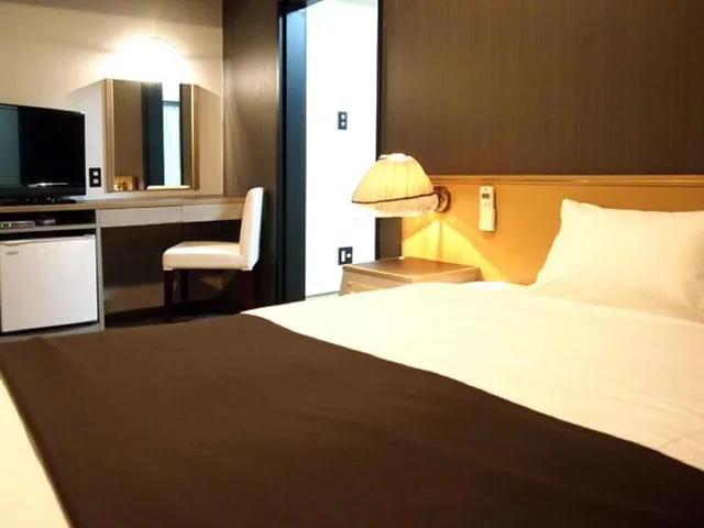 غرفة يابانية غربية بفرشتي فوتون، Hotel Livemax Budget Namba 1/3