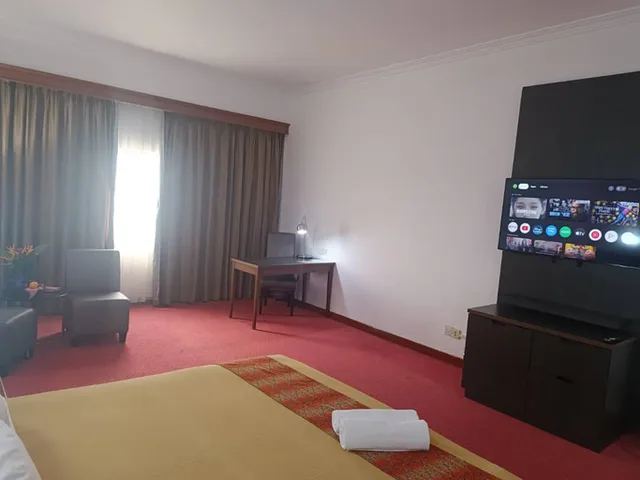 غرفة بريميوم بسرير مزدوج، HOTEL GRAND CONTINENTAL KUCHING 3/4