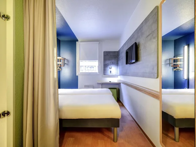 Room, Twin Beds, IBIS BUDGET RUEIL MALMAISON 9/9