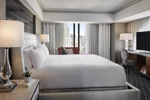 1 Bedroom, Presidential, California, Suite, King Bed, High Floor, Corner، Jw Marriott Union Square San Francisco 1/3