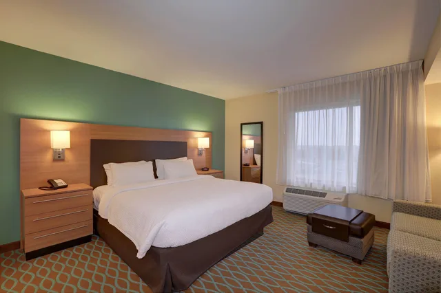1 Bedroom, Suite, King Bed, Sofa, Towneplace Suites Richland Columbia Point 1/4