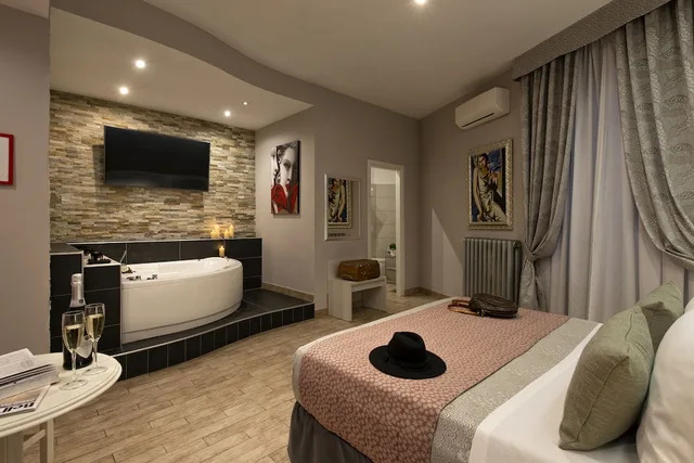 غرفة سوبيريور ثلاثية بسرير مزدوج وسرير فردي بجاكوزي، Five Rooms Rome 10/10