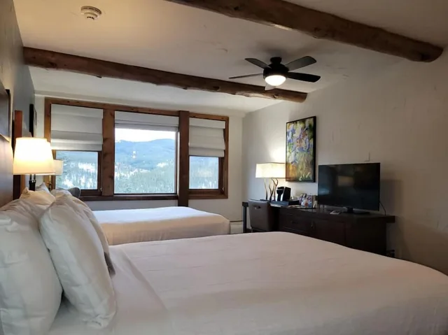 غرفة بسريرين كوين بإطلالة على الجبل، The Lodge at Breckenridge 6/14