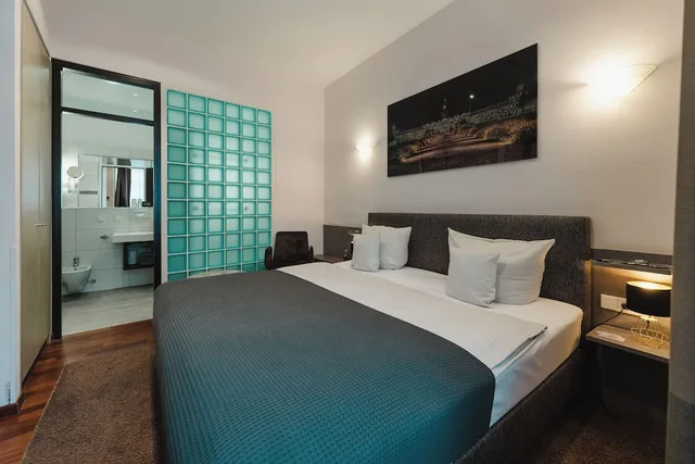 جناح بسرير كينج بغرفة نوم واحدة مع أريكة، Hotel Kaiserhof 3/10