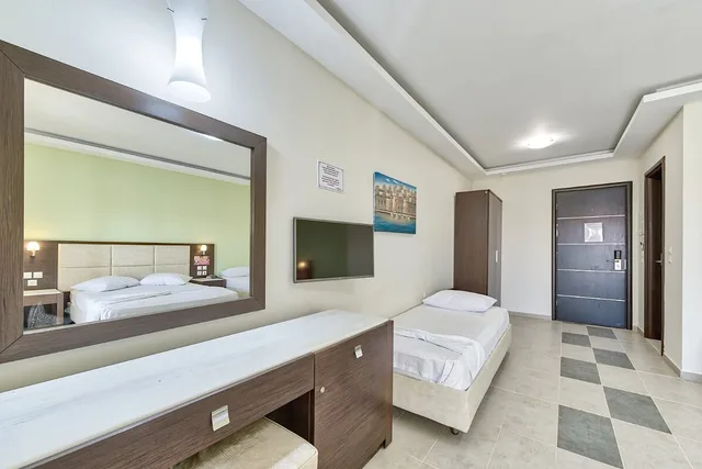 غرفة قياسية بسرير مزدوج، Majestic Spa Hotel 2/2