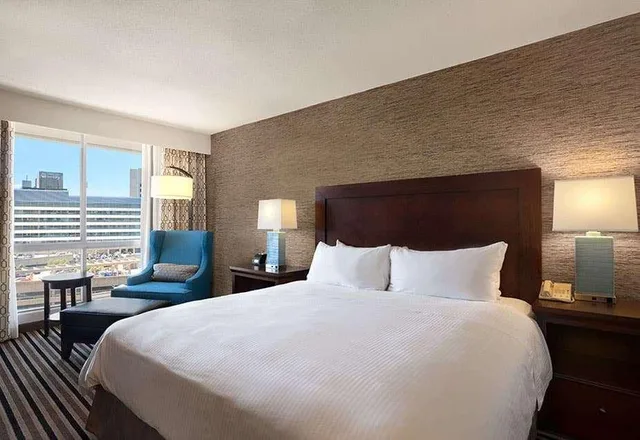 Stay Well, King Bed، Wyndham Boston Beacon Hill 1/5