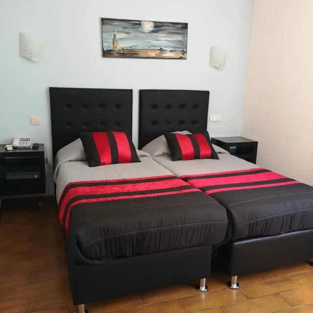 غرفة مفردة، Hotel 4 Estacoes 2/8
