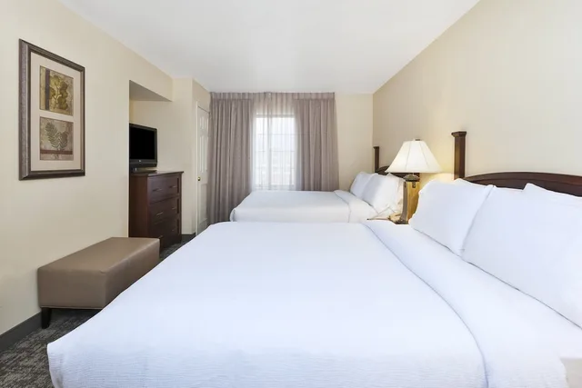 جناح استوديو بسرير مزدوج بمطبخ، Staybridge Suites Lansing-Okemos 1/6