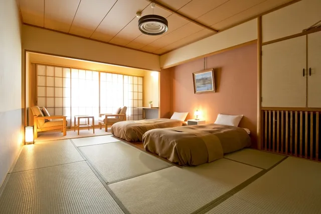 غرفة كلوب بثلاثة أسرّة بحمام خاص، Takamiya Hotel Jurin 1/1