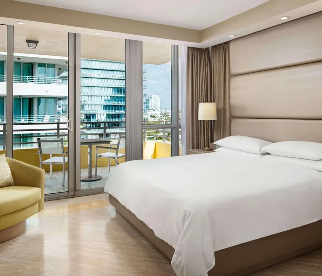 استوديو ديلوكس بسرير كينج، Hilton Bentley Miami South Beach Hotel 1/4