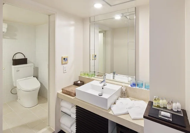 غرفة بإطلالة على البحر بغرفتي نوم بأرضية تاتامي، Hotel Mahaina Wellness Resort Okinawa 7/8